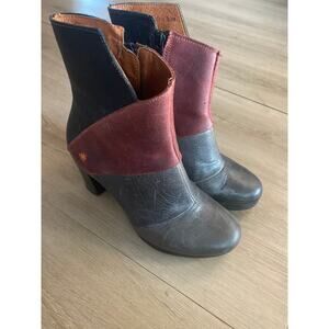 Art Company ankle boots women's size 38 US 7 leather patchwork Spain boho artsy